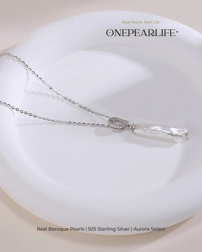 Eira – AAA Quality Natural Baroque Long Teardrop Pearl Pendant | 8×12mm | 18K Gold Vermeil orr 925 Sterling Silver Onepearlife