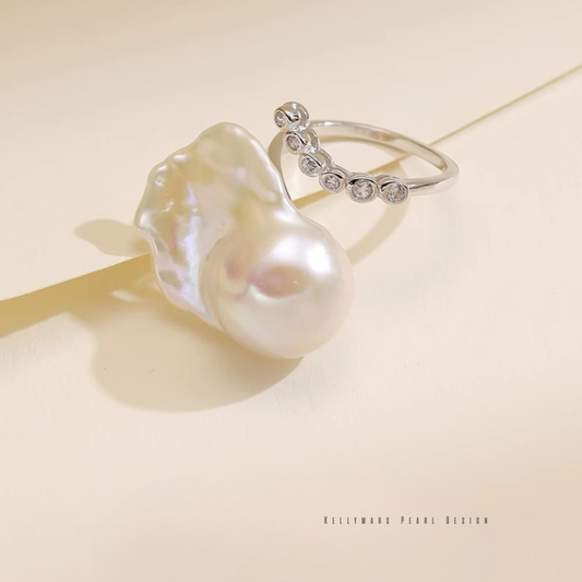 Vesper – 14–16mm Natural Baroque Pearl Adjustable Open Ring