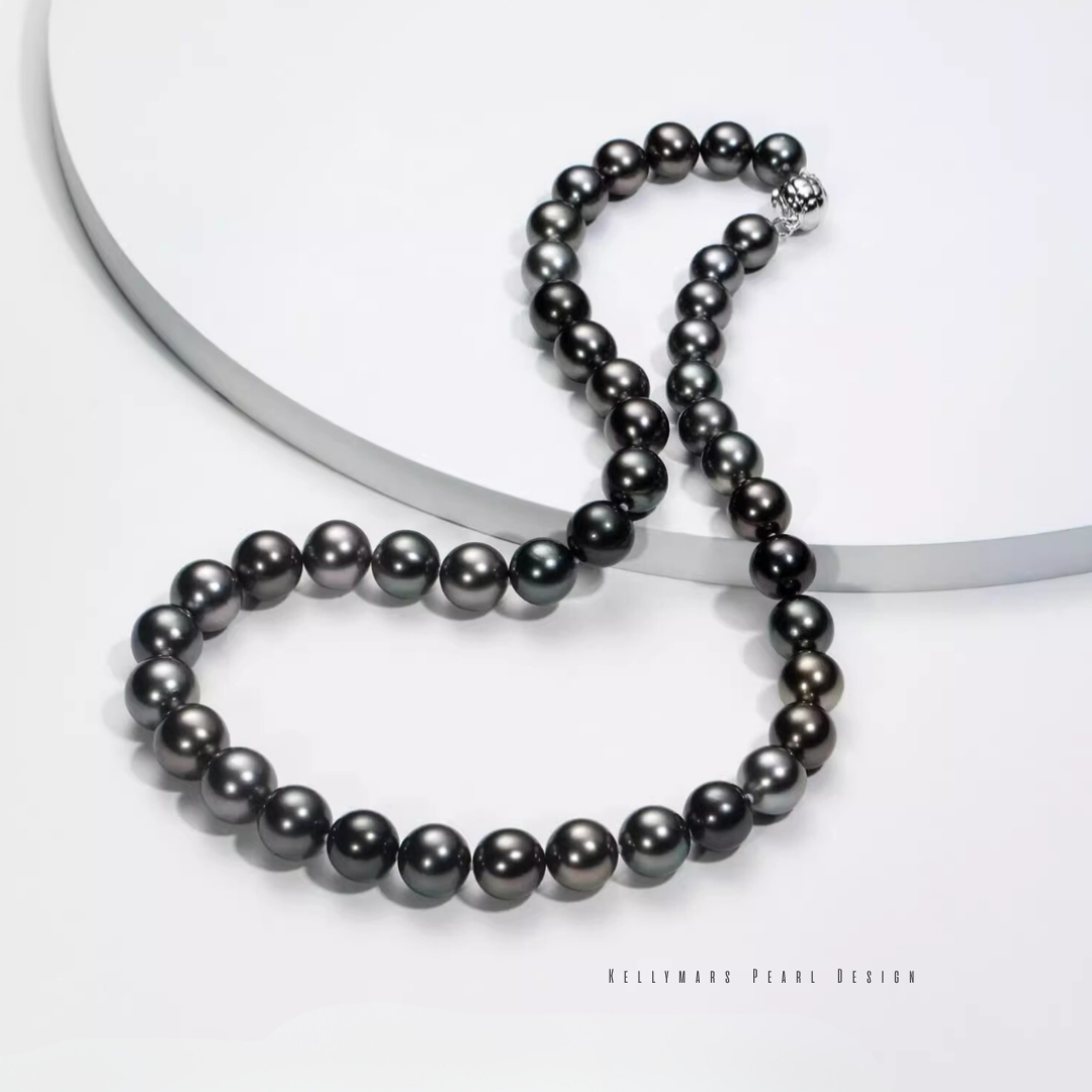 Vanta – 9–9.5mm 18K Solid Gold Tahitian Black Pearl Necklace