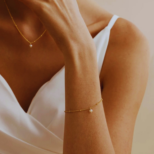 5mm-5.5mm 18K Solid Gold Natural Freshwater Tiny Bead Bracelet - AAA Quality
