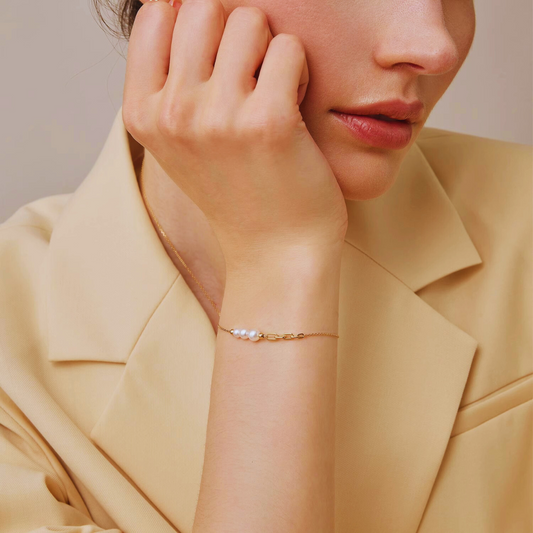 5mm-7.5mm 18K Solid Gold Japanese Akoya Pearl Designer Bracelet - AAA Quality