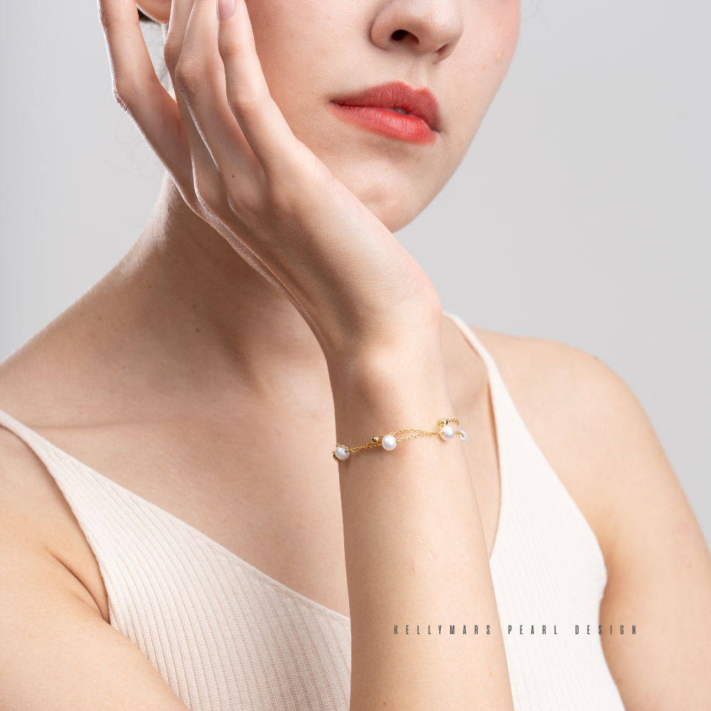 Liora – 5–5.5mm Natural Freshwater Pearl Double Layer Bracelet