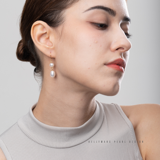 Breezy – 5–7.5mm Freshwater Pearl Dangling Hook Earrings in 18K Gold Plated