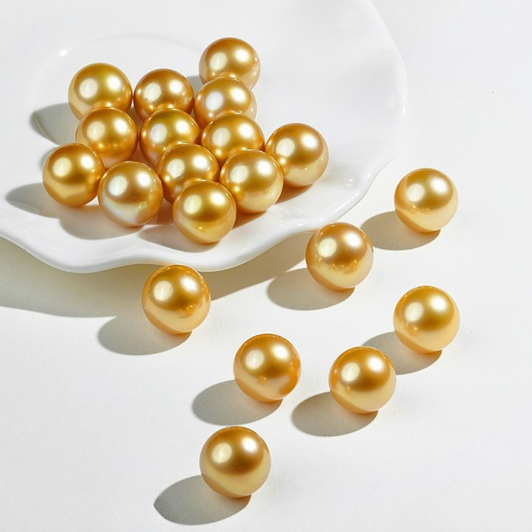 Aurelia – 10–10.5mm South Sea Pearl Pendant Necklace in 18K Solid Gold