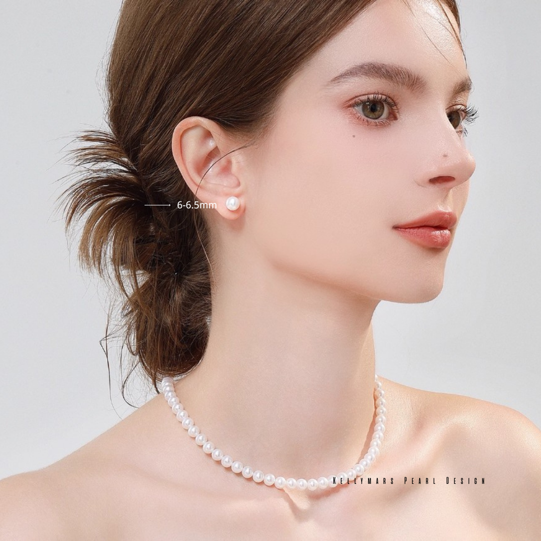 Real Japanese Akoya pearl stud earrings in 925 silver, minimalist and dainty pearl jewelry for everyday wear or gift.