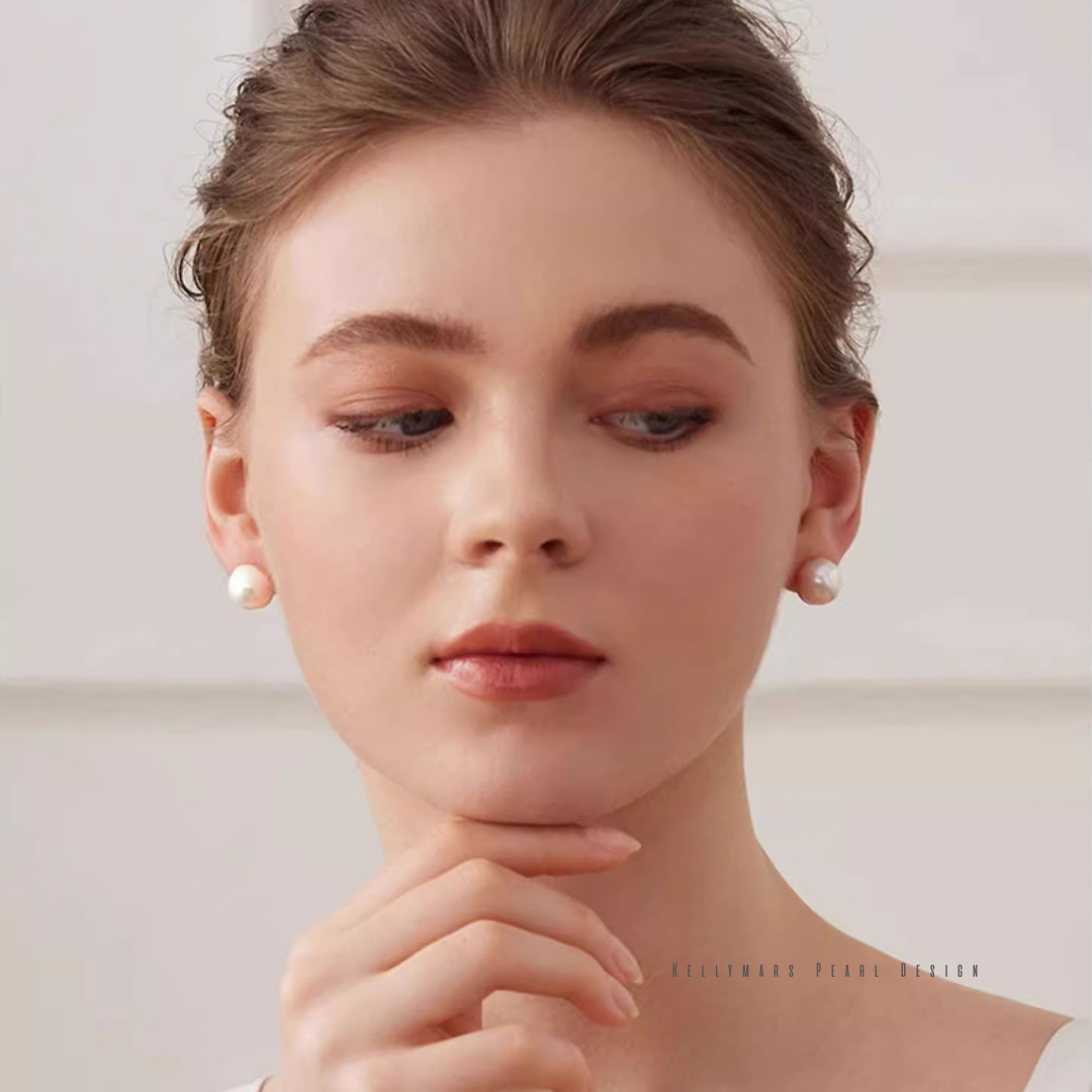 12–12.5mm Mabe pearl earrings in 18K gold – vintage inspired pearl jewelry with bold elegance