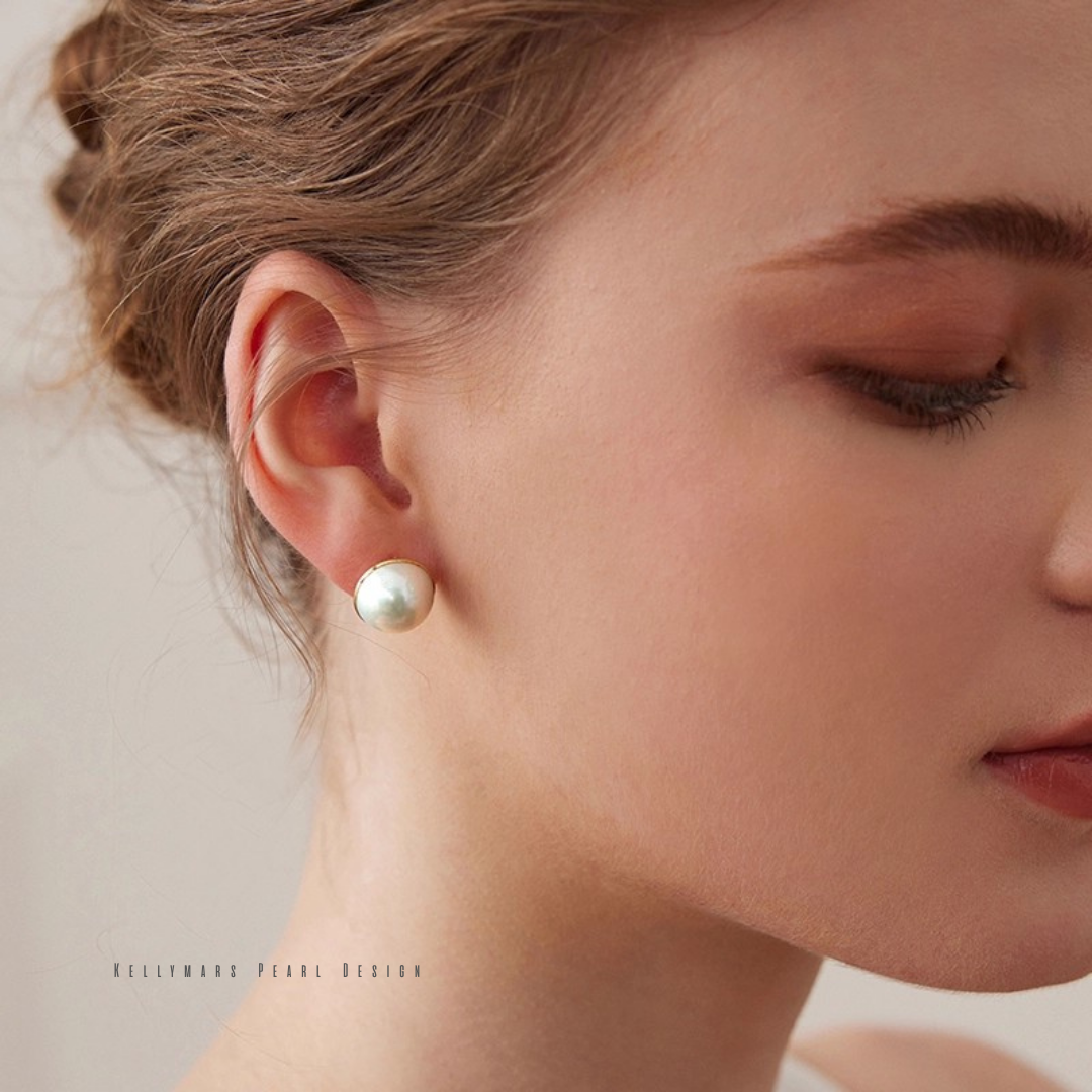 12–12.5mm Mabe pearl earrings in 18K gold – vintage inspired pearl jewelry with bold elegance