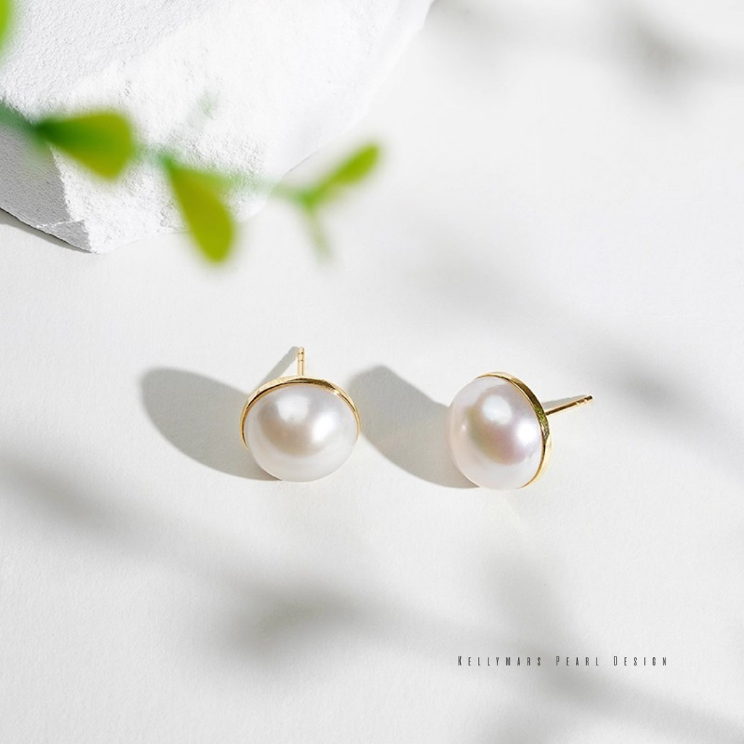 12–12.5mm Mabe pearl earrings in 18K gold – vintage inspired pearl jewelry with bold elegance