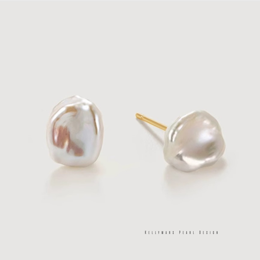Isolde – 7–9mm High-quality 18K Gold Plated Natural Baroque Pearl Stud Earrings