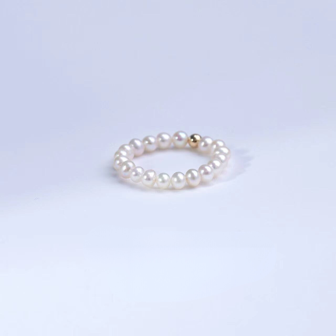 Minimalist Gold Pearl Rings AAA Quality