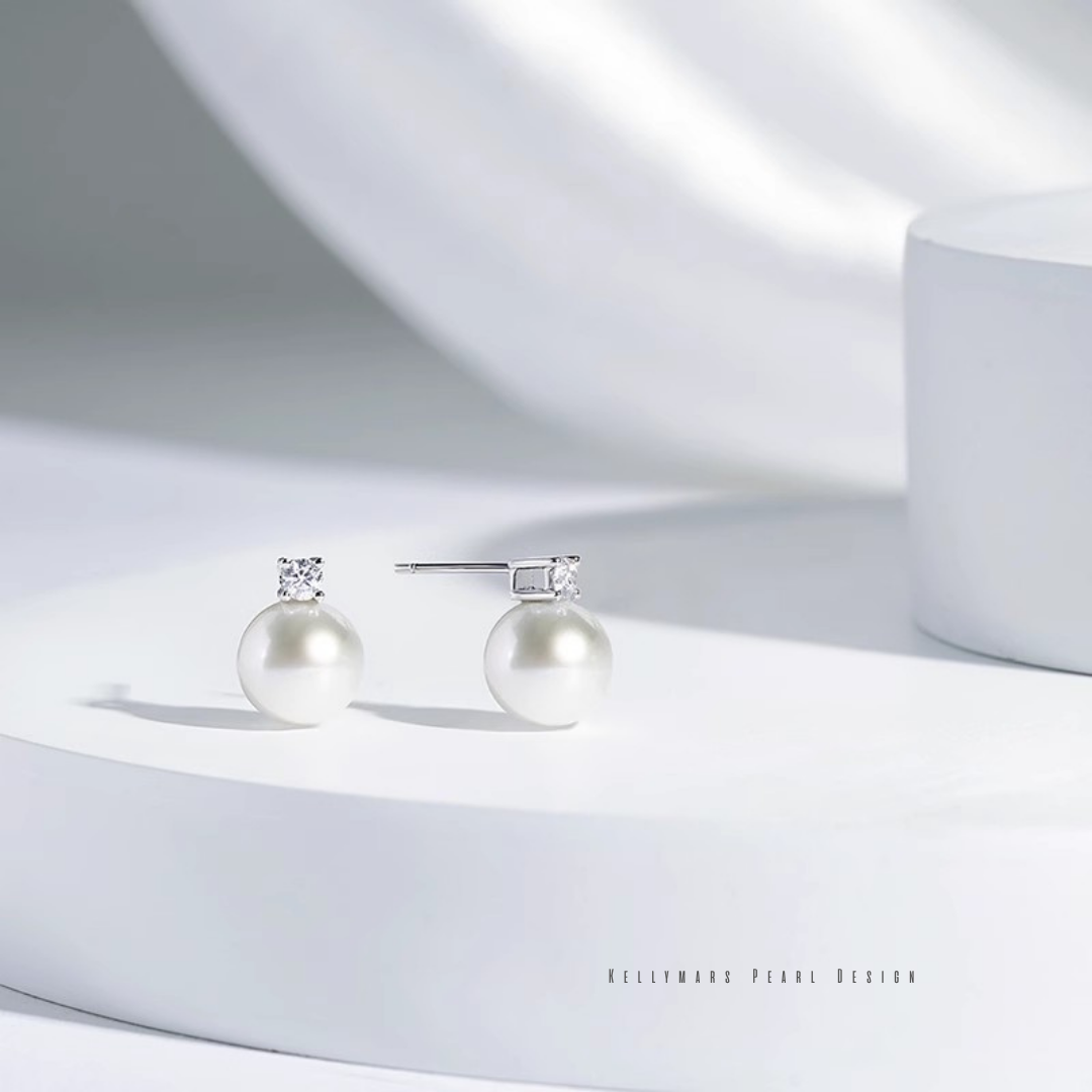 Princess – 9–9.5mm Edison Freshwater Pearl Earrings in 18K Solid White Gold