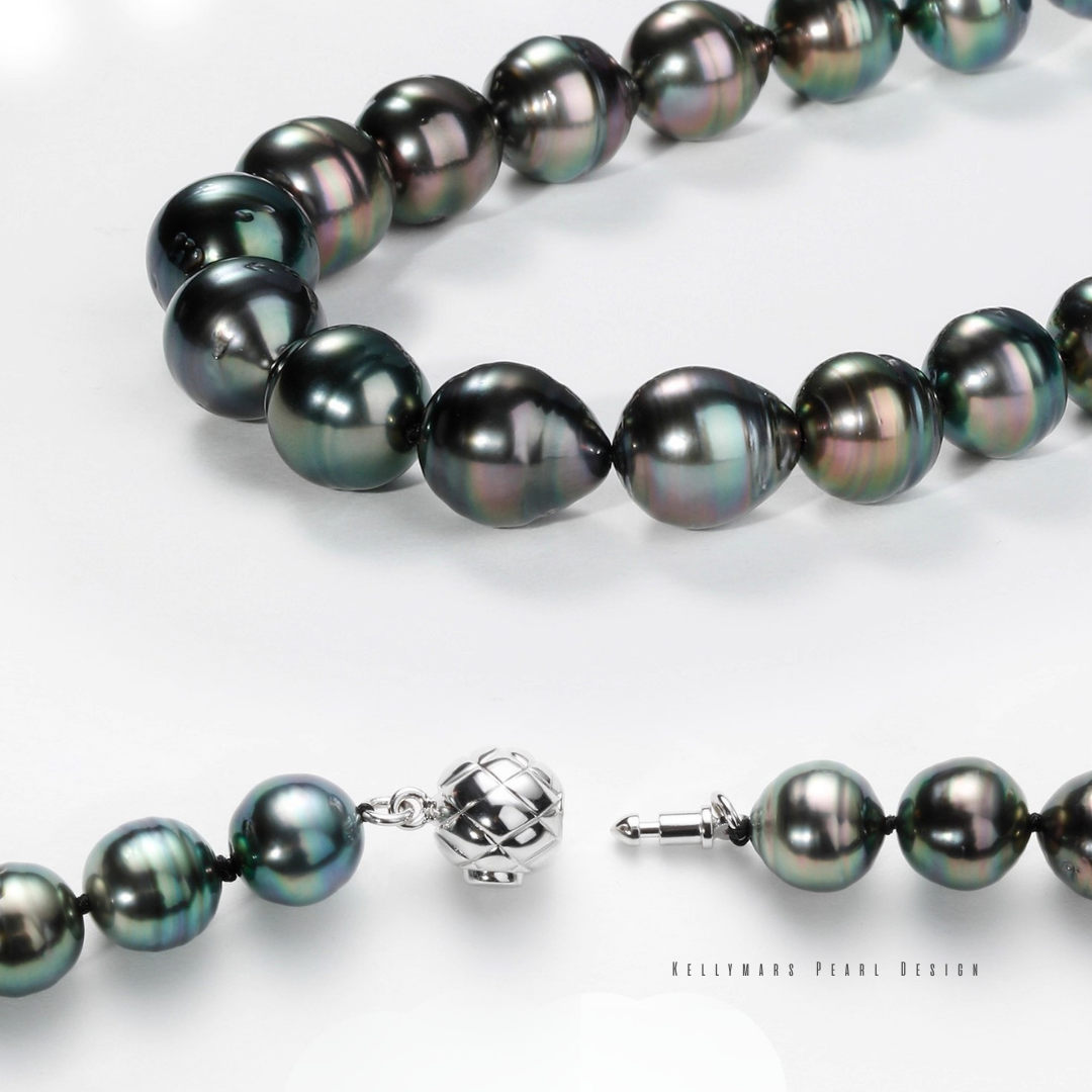 Raven – 8–9mm Black Tahitian Baroque Ripple Pearl Necklace in 925 Sterling Silver