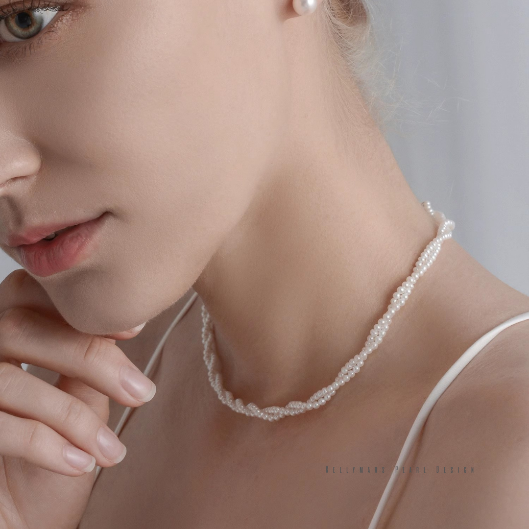 Twilight - 2.5–3mm Double-Layered Natural Freshwater Aurora Pearl Necklace in 18K Solid Gold
