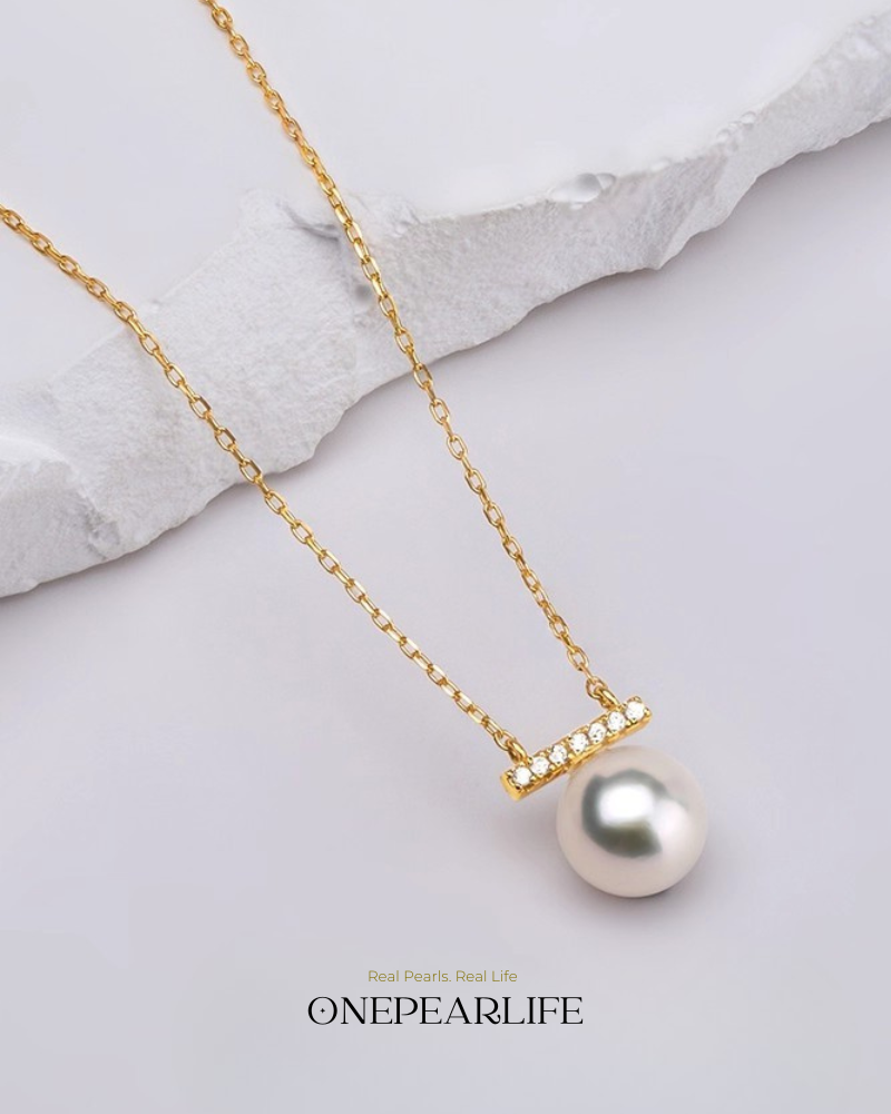 Alinea – AAA Quality Freshwater Pearl Balance Bar Pendant Necklace | 18K Gold Vermeil | 8–8.5mm Onepearlife