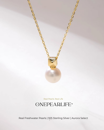 Aveline – AAA Quality Natural Freshwater Pearl Necklace | 8–8.5mm | 18K Gold Vermeil Pendant
