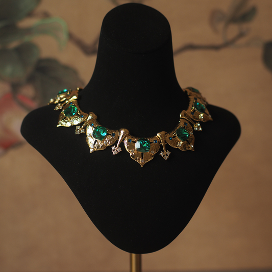 Hollywood Vintage Green Choker Necklace