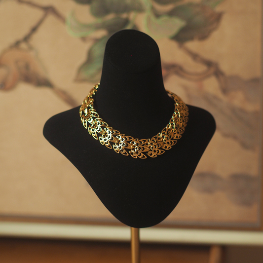 Vintage Cut-out Gold Choker Necklace